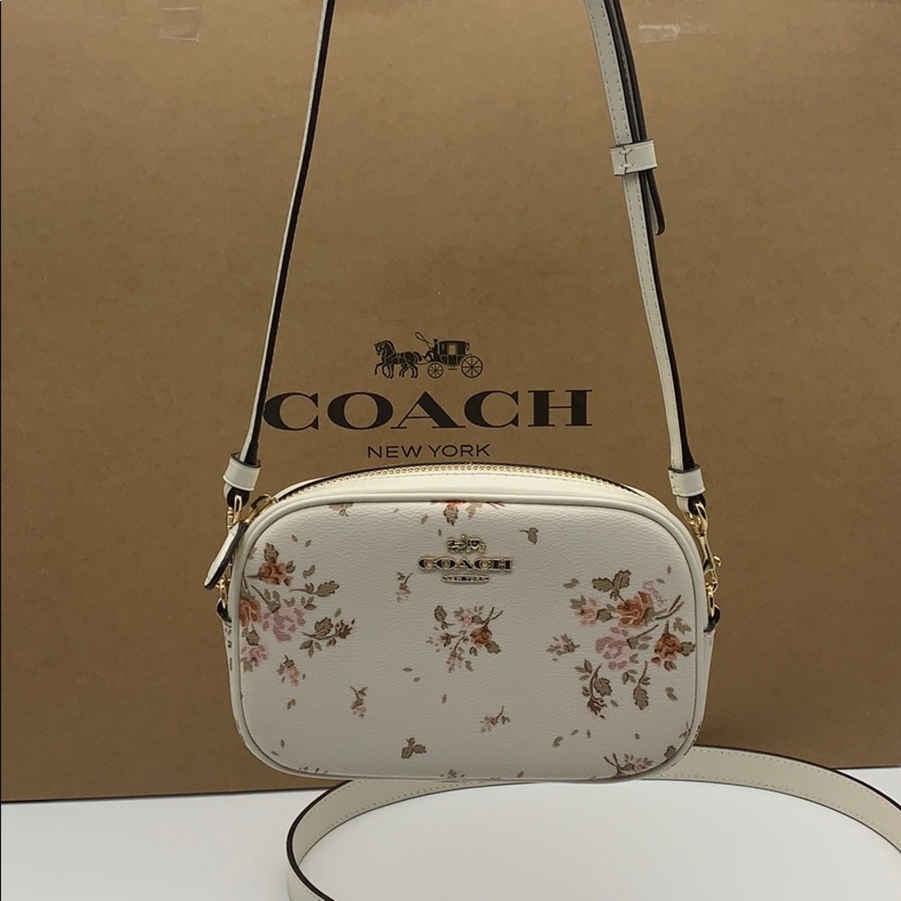 Convertible Belt Bag With Rose Bouquet Print - Picture 10 of 16